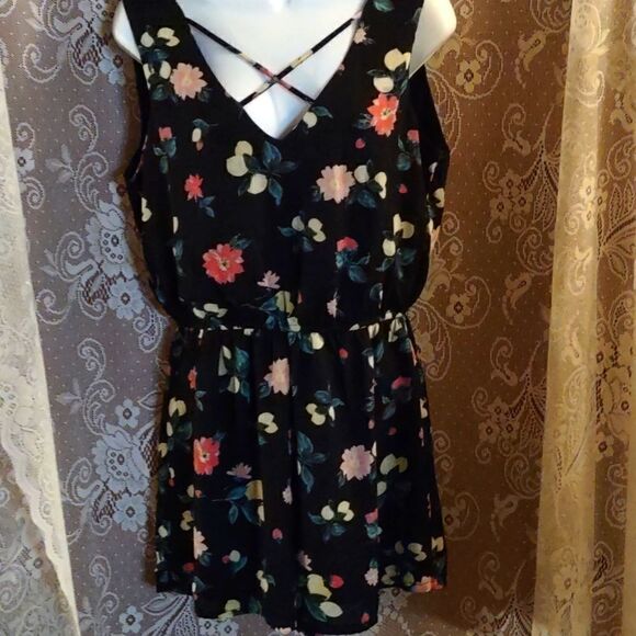 As U Wish Women's size M Black Romper Pink Green‎ Floral Lemon Print lined - Picture 1 of 11